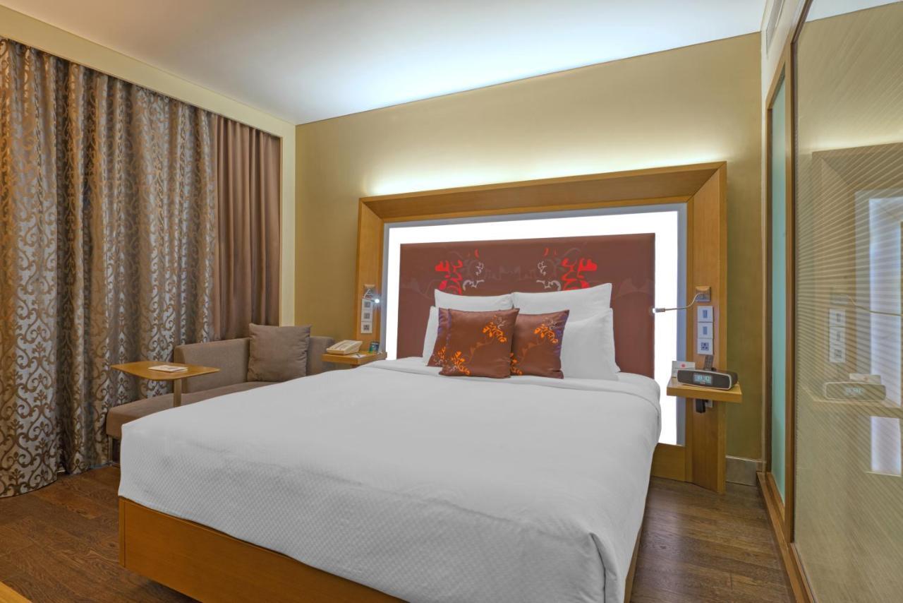 Novotel Bengaluru Outer Ring Road Bangalore Exterior foto