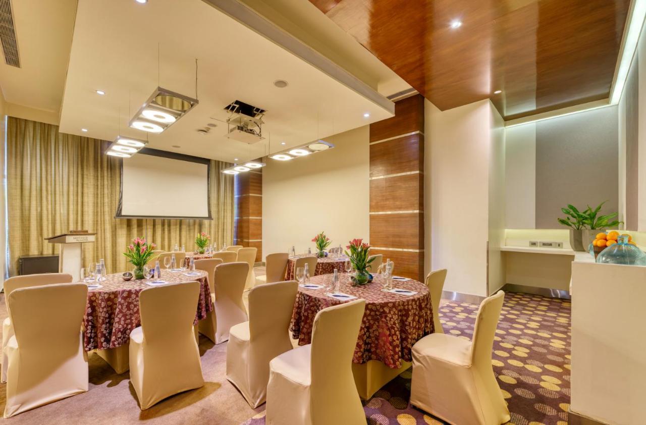 Novotel Bengaluru Outer Ring Road Bangalore Exterior foto