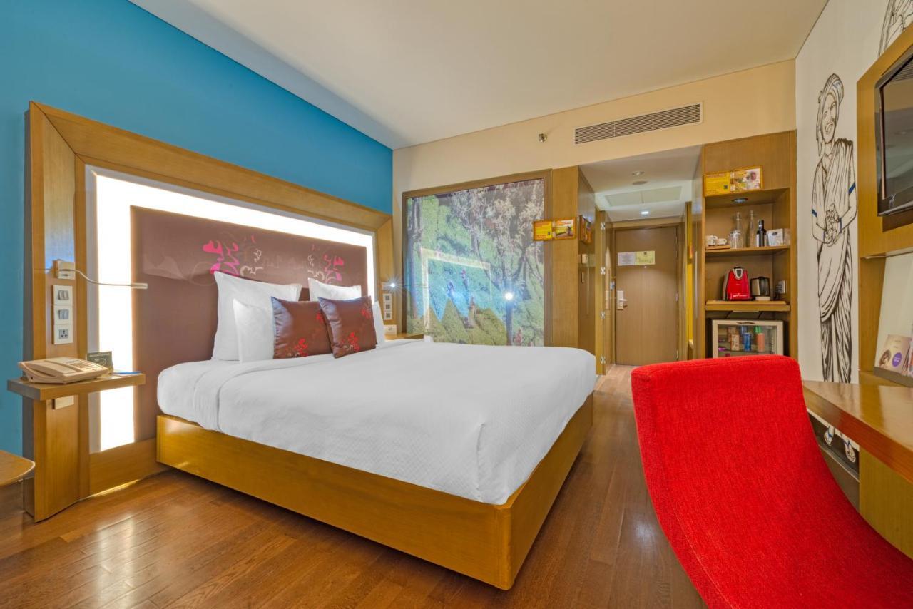 Novotel Bengaluru Outer Ring Road Bangalore Exterior foto